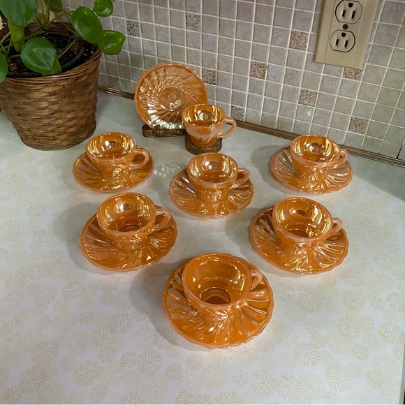 Vintage Fire King Peach Lustre set of 7 mini tea cups & saucers 14 pieces - Picture 2 of 11